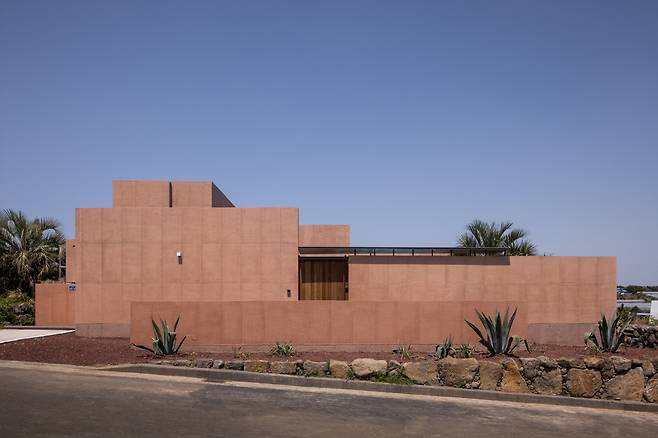 제주도 독채 건축물 '수리움' 전경 [모어레스 건축사사무소]