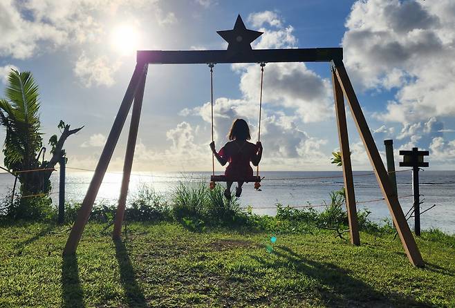 탕기슨 비치의 그네