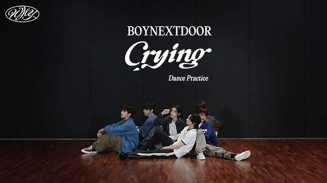 [서울=뉴시스] 그룹 '보이넥스트도어(BOYNEXTDOOR)' 미니 1집 'WHY..' 수록곡 'Crying' 안무 영상. (사진= KOZ엔터테인먼트 제공) 2023.10.05. photo@newsis.com *재판매 및 DB 금지