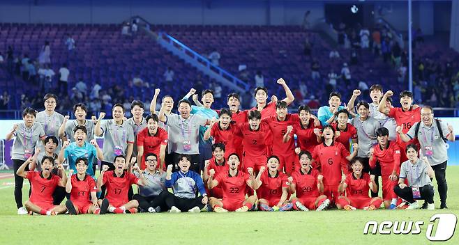 3연속 우승에 도전하는 남자 축구대표팀. /뉴스1 ⓒ News1 민경석 기자