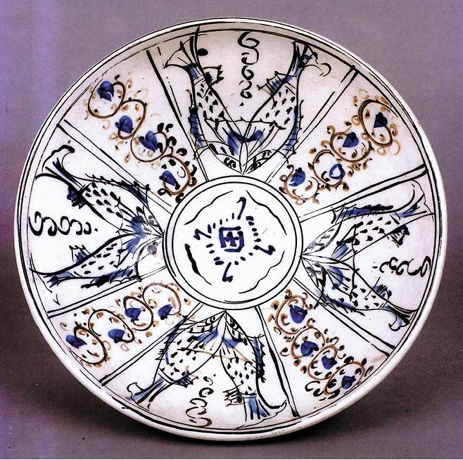 1962년 제작한 도자기 그림. 전혁림의 회화 실험은 화폭에만 머물지 않았다. /개인소장