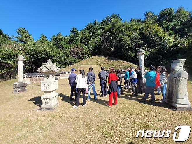 경기도가 흥선대원군의 묘소인 남양주 ‘흥원’ 일대를 역사문화공원으로 조성해 지난 10일 도민에 개방했다.(경기도 제공)