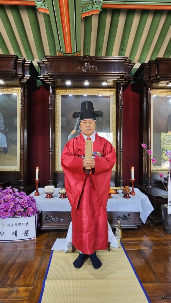 ‘이봉창 의사 순국 91주년 숭모제례’에서 초헌관을 맡은 김용호 의원