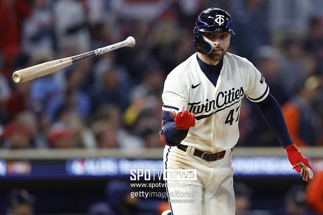 ▲에두아르도 줄리엔