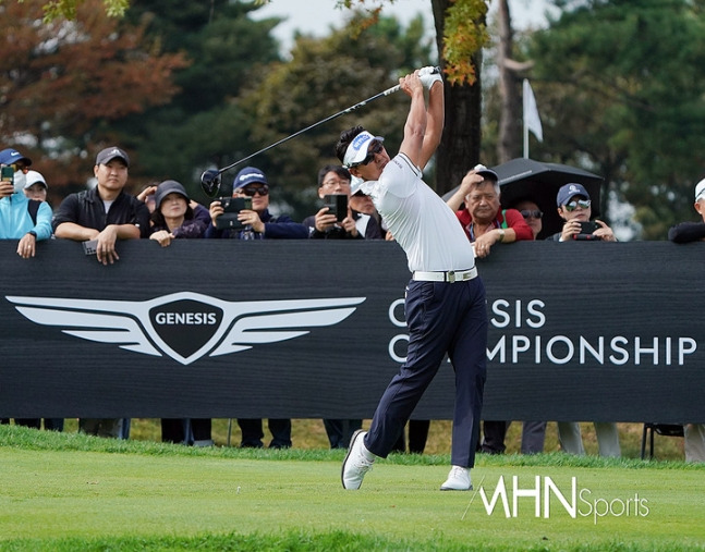 박상현이 15일 열린 KPGA 코리안투어 제네시스 챔피언십 최종라운드에서 샷을 하고 있다.(사진=인천, 손석규 기자)