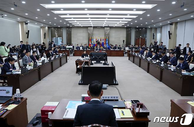 16일 오후 서울 용산구 국방부에서 국회 법제사법위원회의 군사법원에 대한 국정감사가 진행되고 있다. 2023.10.16/뉴스1 ⓒ News1 박정호 기자