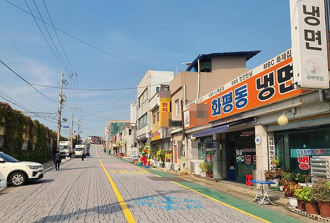 발길 끊긴 인천 화평동 세숫대야 거리 [촬영 최은지]