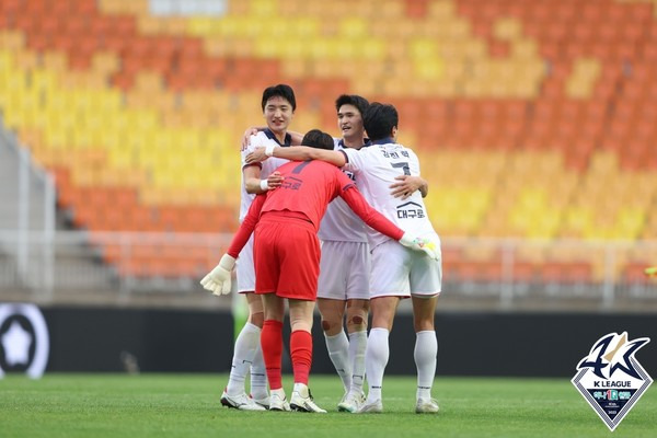 조진우, 최영은, 홍정운, 김진혁(왼쪽부터, 이상 대구FC). 한국프로축구연맹 제공