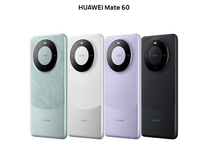 [서울=뉴시스]중국 최대 통신장비업체 화웨이의 최신 스마트폰인 '메이트 60' 시리즈가 중국에서 인기몰이를 하면서 '메이트 60 프로'가 출시 6주간 약 160만대가 판매된 것으로 알려졌다. 사진은 화웨이의 최신형 스마트폰  '메이트 60‘ 사진. <사진출처: 화웨이 공식 사이트> 2023.10.20