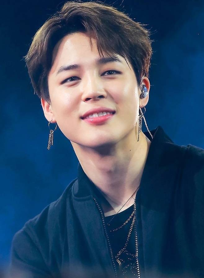 '천사의 심장' 방탄소년단 지민, 남몰래 모교 부산예고에 장학금..'훈훈'