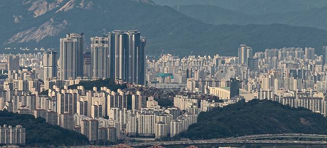 서울 강북구 주요 단지 매매가가 하락세를 보이면서 배경에 관심이 쏠린다. (매경DB)