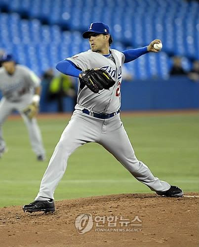 2009년 월드베이스볼클래식(WBC)에서 세라피니가 투구하는 모습 [EPA 연합뉴스 자료사진. 재판매 및 DB 금지]