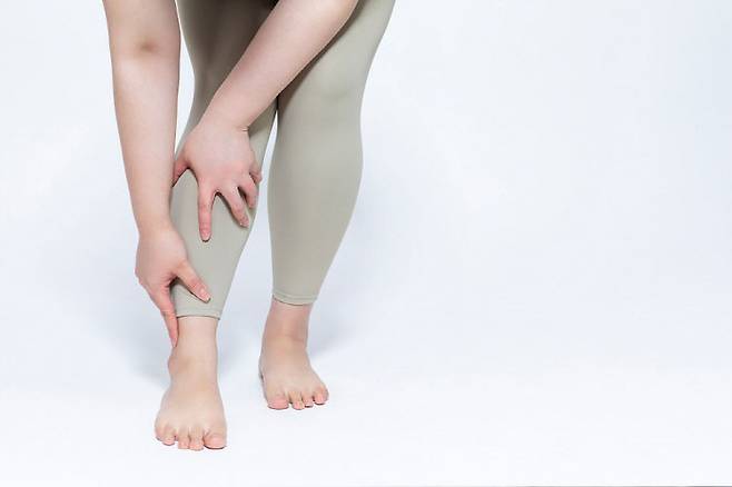 나트륨 과다 섭취는 혈액이 몰리는 부위인 하체를 붓게 해 비만해 보이게 할 수 있다./사진=클립아트코리아