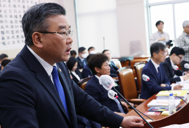 유병호 감사원 사무총장이 26일 국회에서 열린 법제사법위원회 국정감사에서 의원 질의에 답하고 있다. 연합뉴스