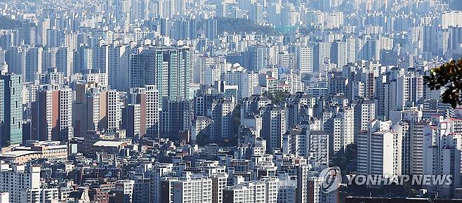 서울 남산에서 바라본 도심 아파트 [최재구 기자 촬영. 연합뉴스 자료사진]