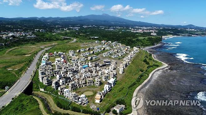 하늘에서 본 예래휴양형주거단지 공사 현장의 모습 [연합뉴스 자료 사진]