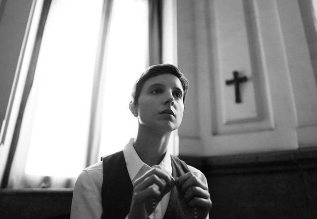 피노체트를 영원히 잠들게 하기 위해 위험을 불사하는 인물이 있다. 과연 그는 소임을 다해낼까. 넷플릭스 제공