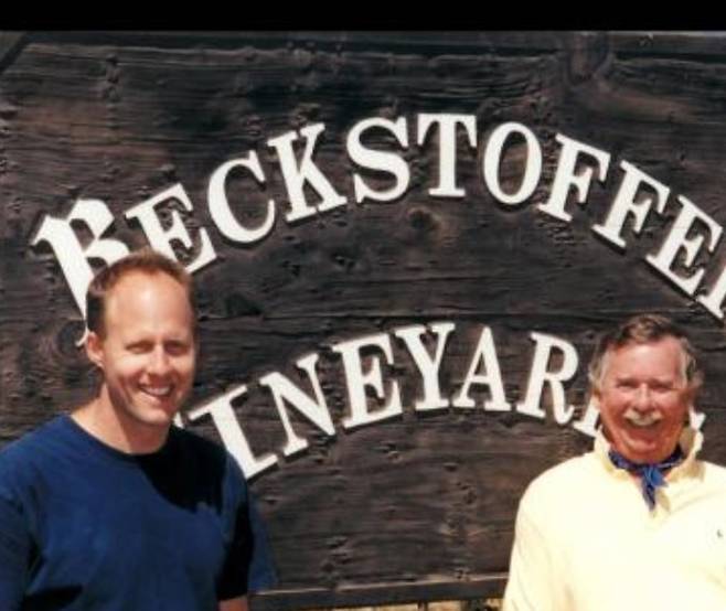 토머스 리버스 브라운과 프레드 슈레이더. 홈페이지