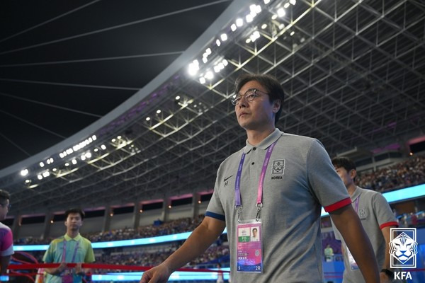 황선홍 한국 올림픽 남자 축구 대표팀 감독. 대한축구협회 제공