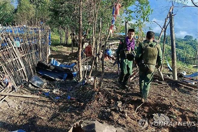 소수민족 반군이 점령한 미얀마군 기지 [AFP 연합뉴스 자료사진. 재판매 및 DB 금지]