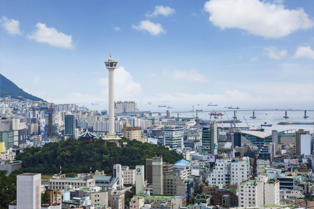 부산 용두산공원에서 ‘한밤의 도구리 팝업 인(in) 부산’ 나이트 팝업이 운영된다. 부산 용두산공원 전경. 사진제공=부산시