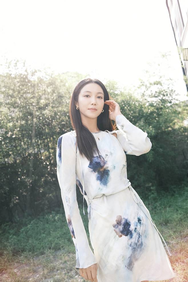 tvN 드라마 ‘아라문의 검’에서 태알하 역을 연기한 배우 김옥빈. 사진 스튜디오고스트