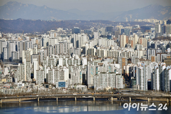 서울 도심 아파트 단지 전경. [사진=정소희 기자]