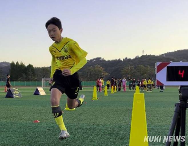 전남도축구협회는 오는 3일부터 6일까지 경북 경주에서 개최되는 KFA U12 시도대항전 참가 대표 선수 선발테스트에 블록체인 기술을 활용한 선수육성(평가) 기법을 도입해 최종 16명을 선발했다. 사진=전남도체육회