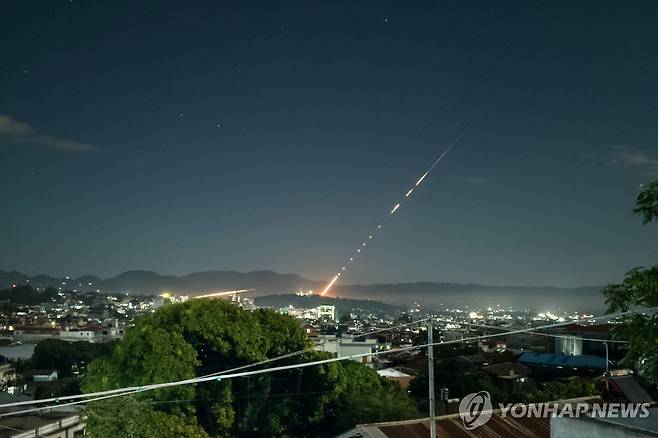 미얀마 샨주 군부 포격  [AFP 연합뉴스 자료사진. 재판매 및 DB 금지]