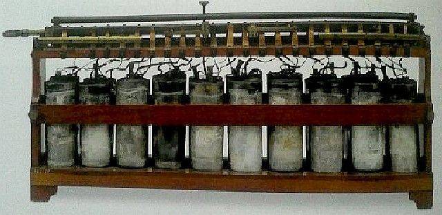 플랑테의 납축전지