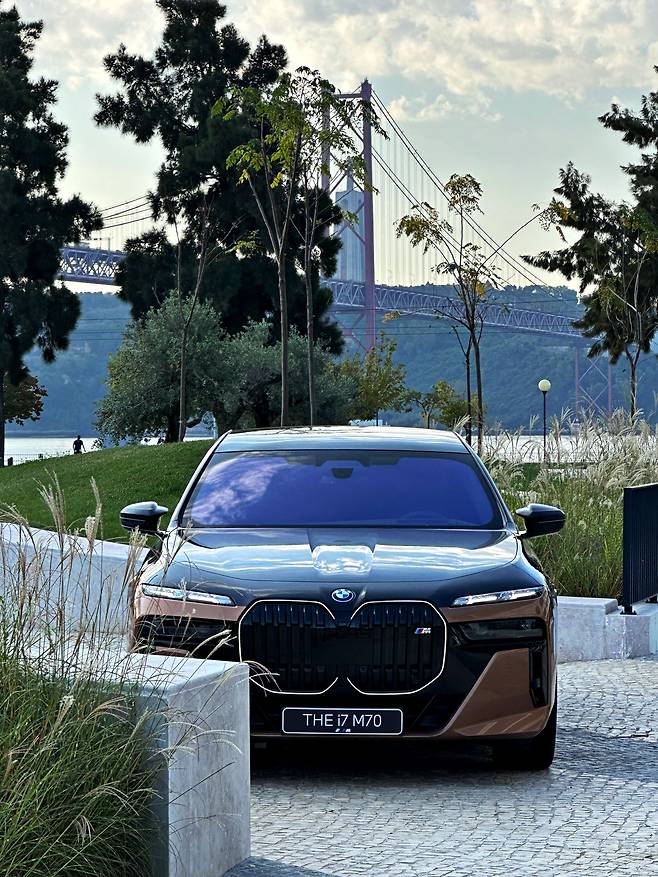 BMW i7 M70 x드라이브. /리스본(포르투갈)=박진우 기자