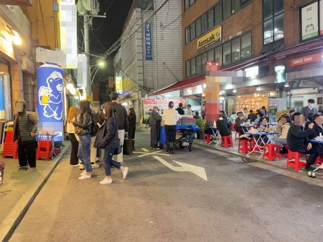 술집이 밀집한 을지로의 한 거리. (사진=김대영 기자)