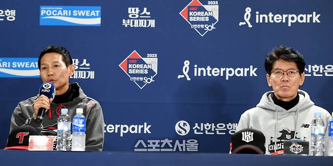 LG 염경엽 감독이 6일 잠실야구장에서 열린 2023 KBO 한국시리즈 미디어데이에서 기자들의 질문에 답하고 있다.2023. 11. 6.잠실 | 최승섭기자 thunder@sportsseoul.com