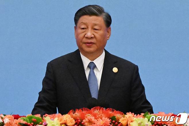 시진핑 중국 국가주석이 지난달 18일(현지시간) 베이징 인민 대회당에서 열린 제3차 일대일로 정상 포럼 개막식서 연설을 하고 있다. 2023.10.18 ⓒ AFP=뉴스1 ⓒ News1 우동명 기자
