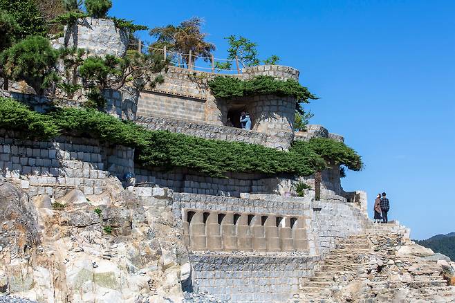 경남 거제시 장목면에 있는 매미성 전경. /이신영 영상미디어 기자