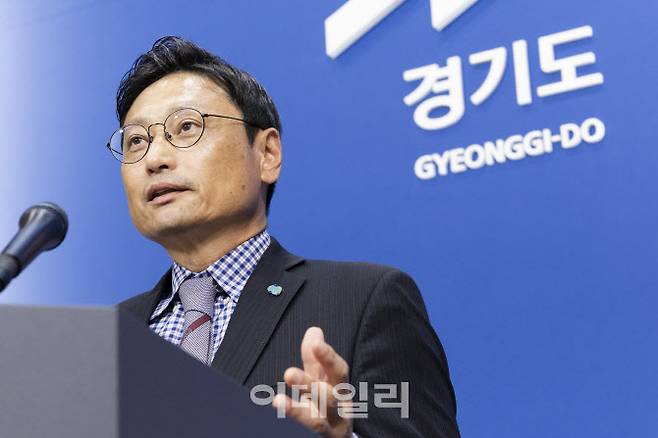 9일 오후 경기도청 브리핑룸에서 오후석 행정2부지사가 경기북부특별자치도 주민투표 실시 요청 관련 기자회견을 하고 있다.(사진=경기도)