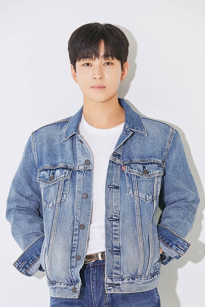딘딘/슈퍼벨컴퍼니 제공