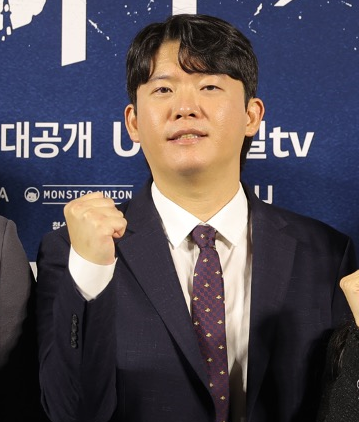유플러스 모바일TV 오리지널 드라마 ‘하이쿠키’를 연출한 송민엽 감독. 사진 스튜디오X+U