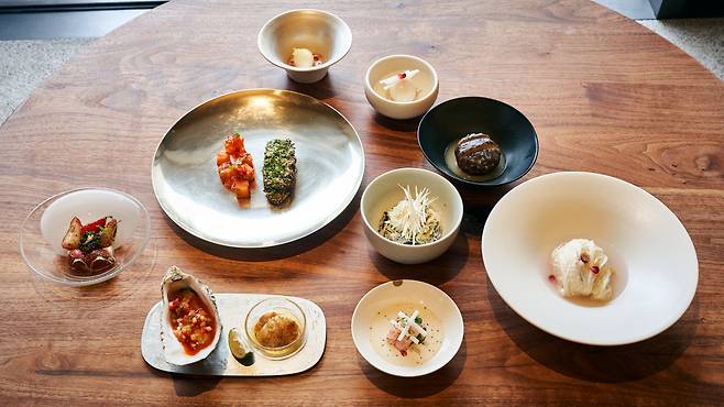 Creative Korean dishes prepared by chefs during the Korean Food Promotion Institution's "Shape, Share, Start: For Korea Ingredients" event held in Seoul on Nov. 3. (Korean Food Promotion Institution)