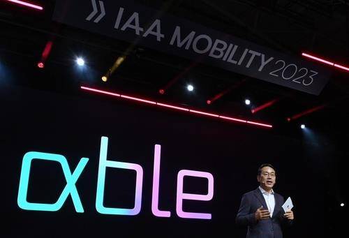 'IAA 모빌리티 2023' 프레스 콘퍼런스에서 '알파블'을 소개하는 조주완 LG전자 사장 [LG전자 제공. 재판매 및 DB금지]