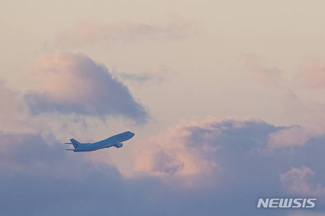 [서울=뉴시스] 항공기 이륙 모습. (사진=뉴시스 DB). photo@newsis.com