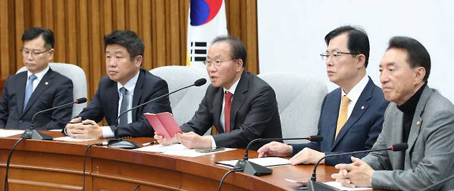 윤재옥 국민의힘 원내대표가 14일 오전 서울 여의도 국회에서 열린 원내대책회의에서 모두발언을 하고 있다.(사진=노진환 이데일리 기자)