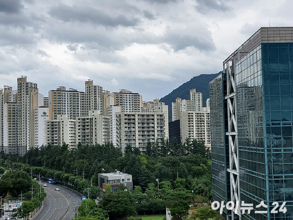 대구 달서구 일원 아파트 단지 전경. [사진=김서온 기자]