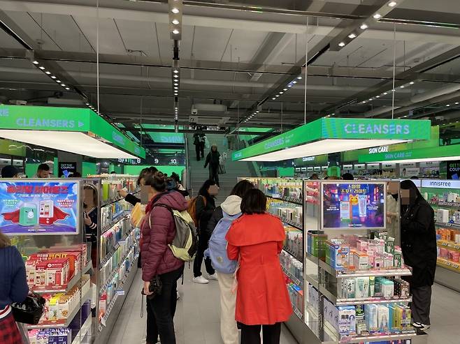 관광객들. (사진=최수진 기자)