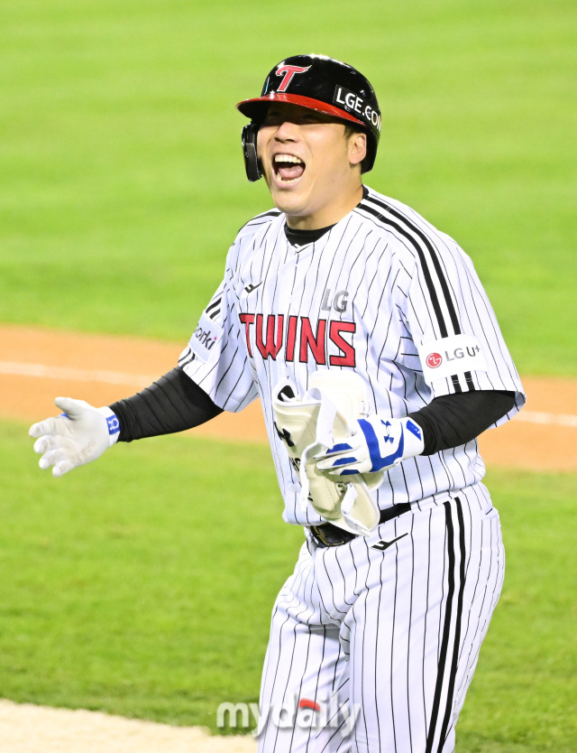 김현수, 2023년 11월 8일 오후 서울 잠실야구장에서 진행된 '2023 KBO 프로야구' 포스트시즌 한국시리즈 2차전 LG 트윈스와 kt 위즈의 경기/마이데일리