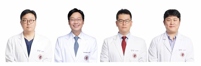 (사진 왼쪽부터)고대안암병원 심장혈관흉부외과 김희중·손호성·정재승·김지언 교수./사진=고려대안암병원
