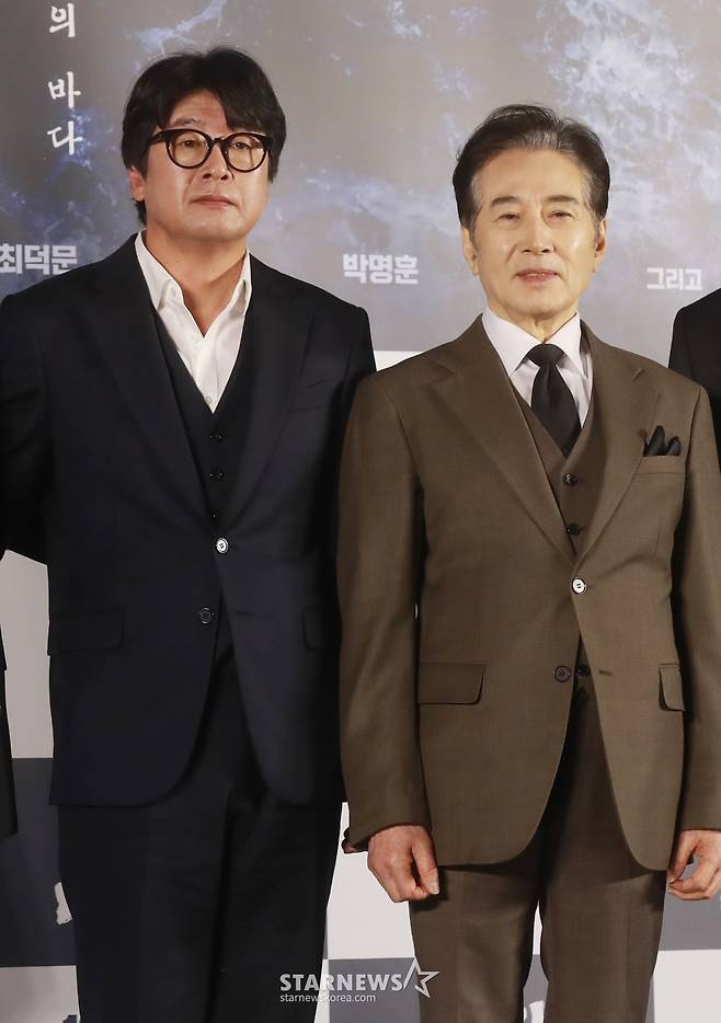 김윤석-백윤식 '다시 만난 아귀와 평경장'[★포토]