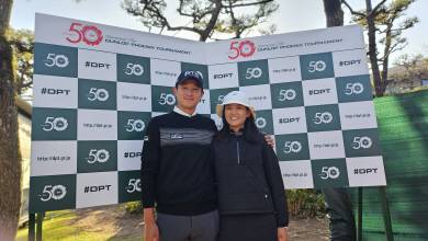 활짝 웃는 양지호(왼쪽)와 아내 김유정 씨.