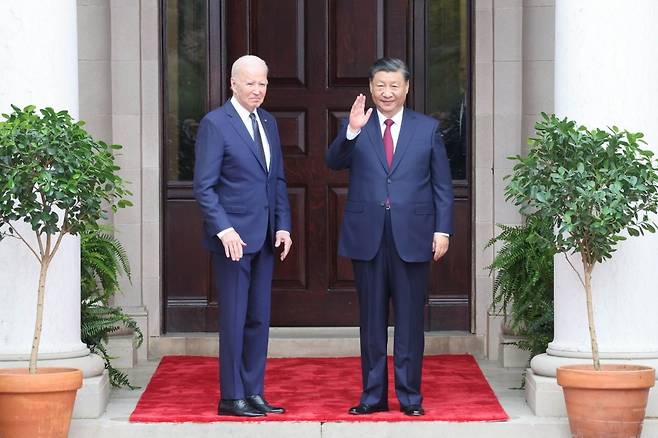 조 바이든 미국 대통령이 11월 15일(현지시간) 미국 샌프란시스코 인근 우드사이드에서 시진핑 중국 국가주석과 만나 정상회담을 가졌다.  사진=연합뉴스