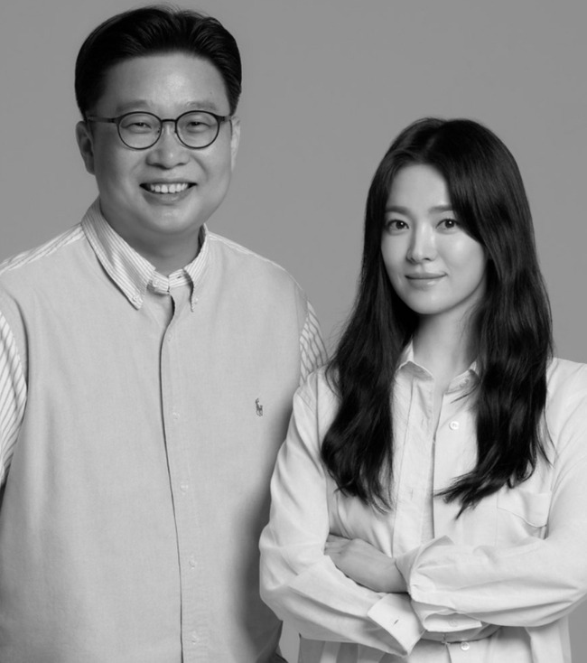 왼쪽부터 서경덕 송혜교 / 서경덕 교수팀 제공